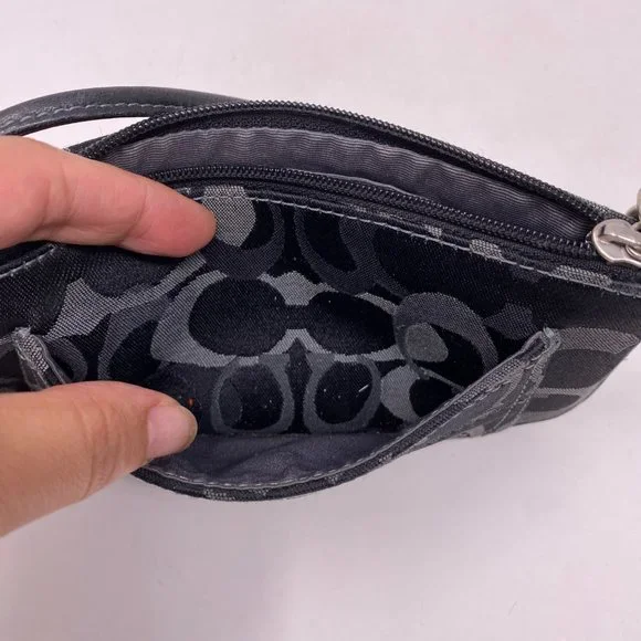 Coach Wristlet - Picture 16 of 16